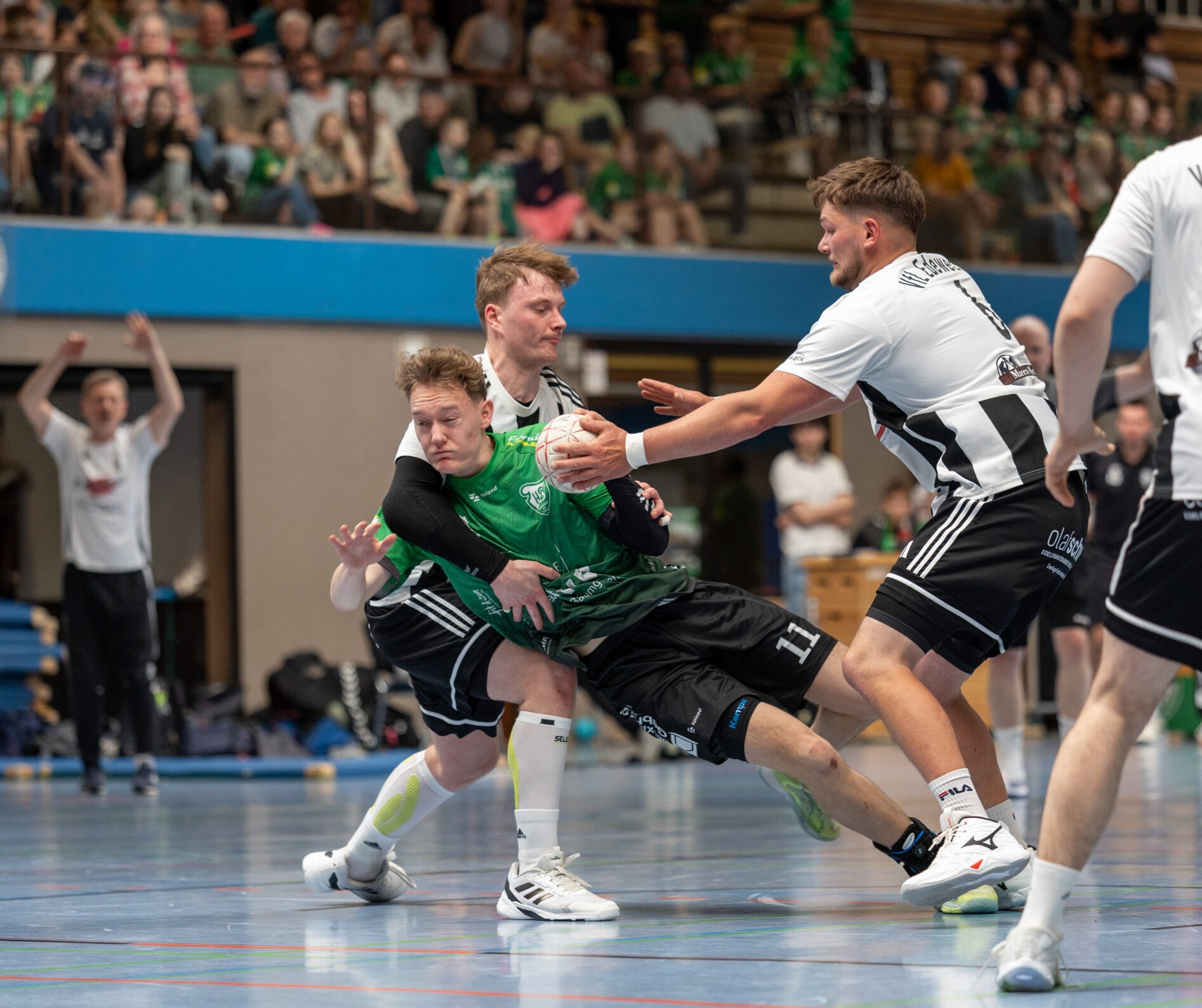 VfL-Herren schlagen sich selbst: Vermeidbare 24:28-Auftaktniederlage in Hagen